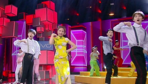 knock knock knock！吴映洁朱正廷请开始你们浮夸的表演