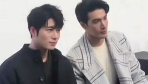 【IF时尚】2019秋冬男装 陈学冬锦荣在秀场同框 两人有说有笑
