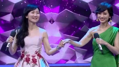 《天天向上》8月12日看点：暑期神剧大乱斗！白娘子姐妹携手登场感动哭