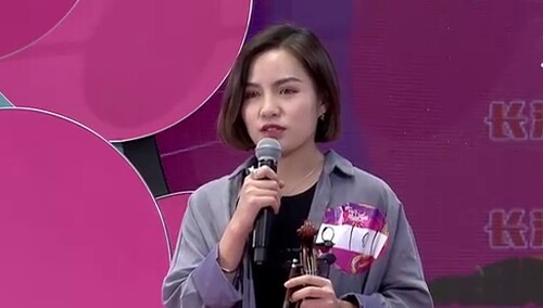 才女大秀小提琴拿下pass卡 评委满意度飙升至满格