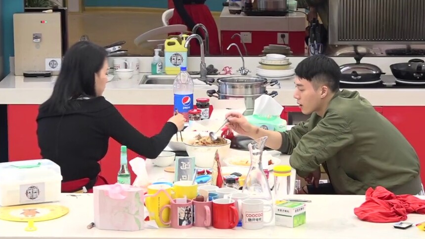 孔繁浩放弃自救欧东华深感意外 何丽坦言指认冯可迫不得已