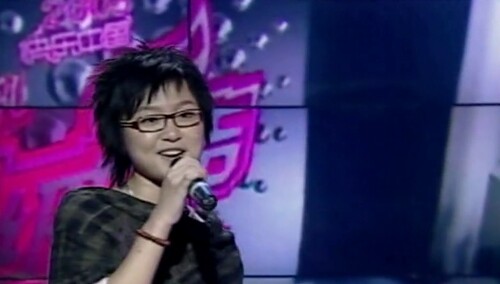 2005超级女声广州唱区总决赛：周笔畅潇洒占领三甲之首
