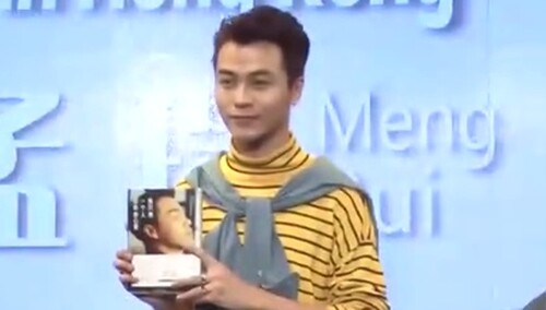 【Sunday资讯】赵丽颖倾情推介少爷孟瑞新书 超暖心！