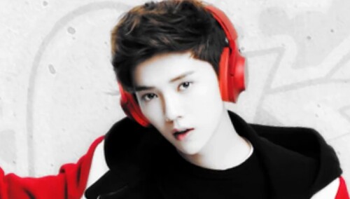 鹿晗生贺：错过青梅竹马避开情窦初开 只剩下和你两鬓斑白
