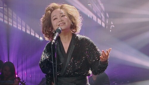 杜丽莎动情诠释《真的爱你》 音乐教母酣唱金曲感恩母亲