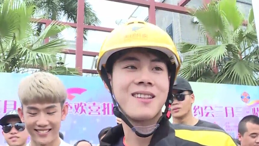 您的外卖订单被拦截！谈莉娜撩汉技能爆发玩坏袋鼠小哥
