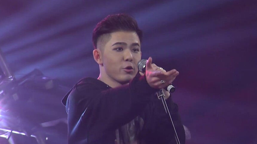 2017快男全国300强：李浩《Blue Suede Shoes》台风炫酷获好评
