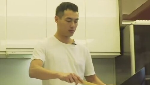《花儿与少年》未播花絮：一家人超有爱！厨艺过人的杨祐宁原来是这样炼成的