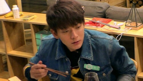 纪凌尘花式宠女友 陈翔再度被无情喂狗粮