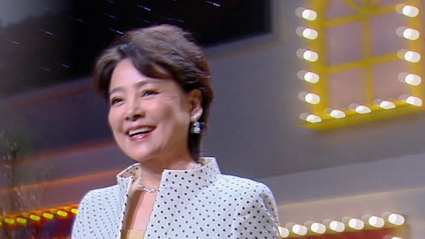 《庐山恋》女主张瑜现身！第一代国民CP现在也超美的