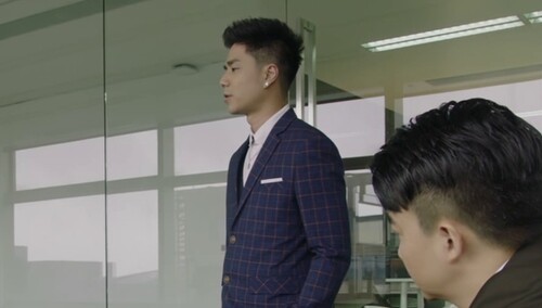 《金牌投资人》第44集看点：大结局！方玉斌燕飞谁将离开荣鼎