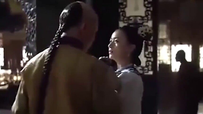 卫龙夫妇“方言版”抓手腕，上演欢喜冤家，逗趣连连