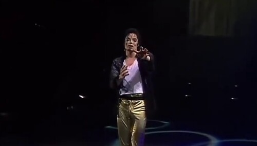 迈克尔·杰克逊《You Are Not Alone》1997巡演德国慕尼黑站 全场最闪亮的星