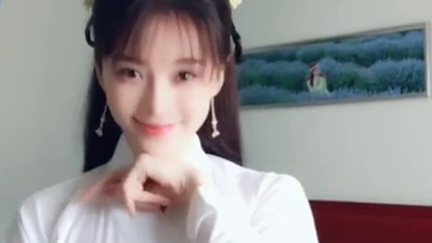 赵韩樱子学猫叫，可爱迷人的樱子上线，真是美丽醉了