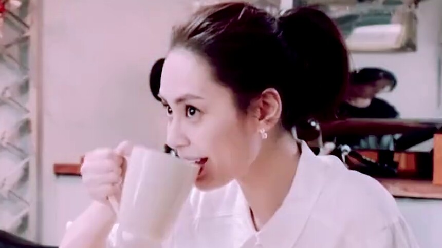 很甜蜜！当钟欣潼恋上贺军翔，最美女神也要沦陷了吗？