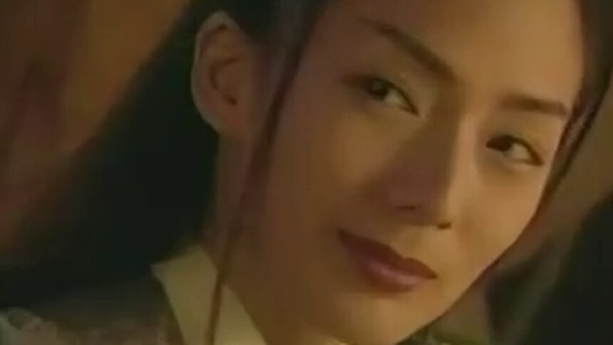 “东方不败”郑秀珍年轻时撞脸黄奕，如今同脸不同命