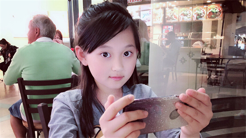 魔性的步伐走起，小葡萄呆萌力max，旋转跳跃全套服务