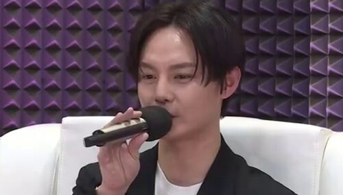 《声临其境》独家彩蛋：尹正张可盈粤语互动 聊到停不下来