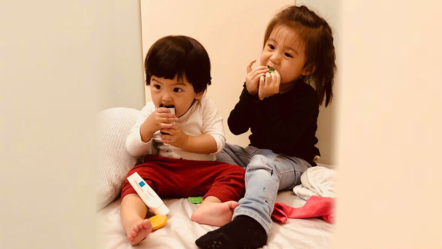 《萌娃俱乐部》14期：史上最可爱吃货姐妹花上线 看波妞咘咘吃完后的甜笑，超幸福的
