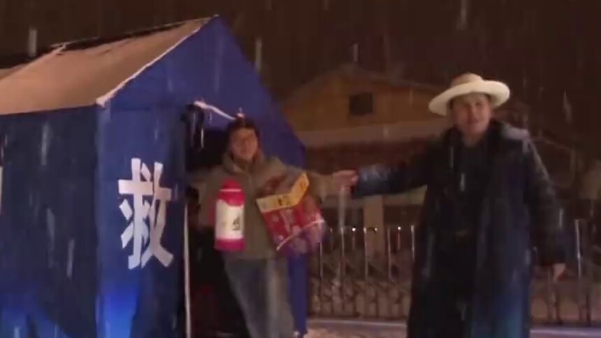 （迎战冰雪天）吉首1299名滞留旅客踏上返程路