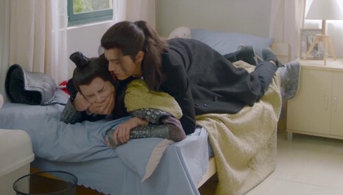 女生宿舍太好进了 秦尚慕容宇双双入住