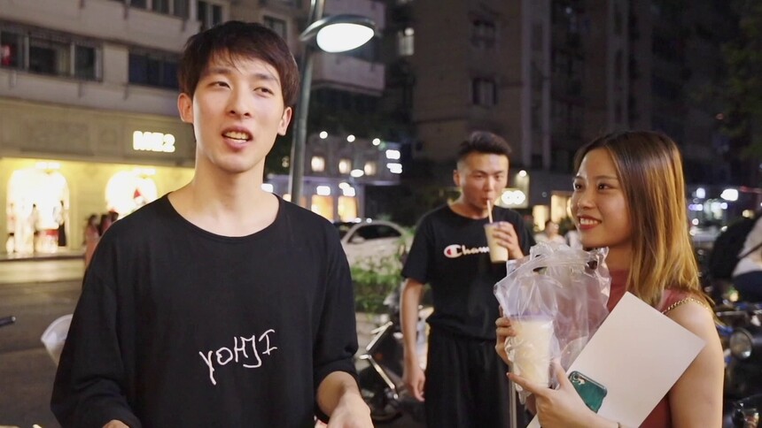 【刘阳Cary】大鼻孔的23天vlog：第6天，排队两小时买到了1200块的奶茶