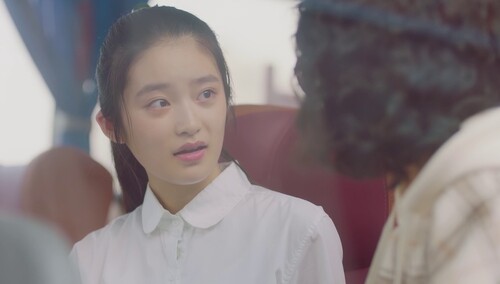 淼淼暗爽 梁又年“女闺蜜”身份揭秘