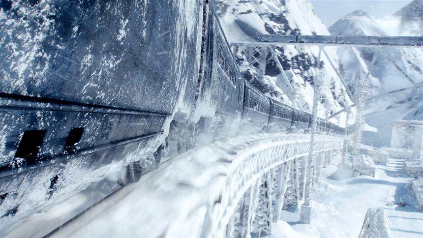 【科幻5分钟】《雪国列车》地球重回冰川时代，人类只能生活在列车上