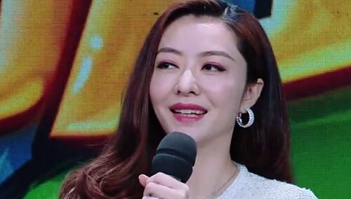 辣妈熊黛林说起女儿来滔滔不绝 姐姐凡事要冲第一妹妹是个小吃货