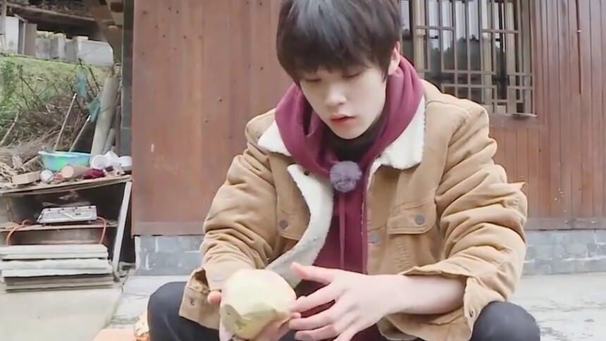 姚景元《台风少年行》精彩cut：姚大厨上线炒鸡蛋、炸土豆