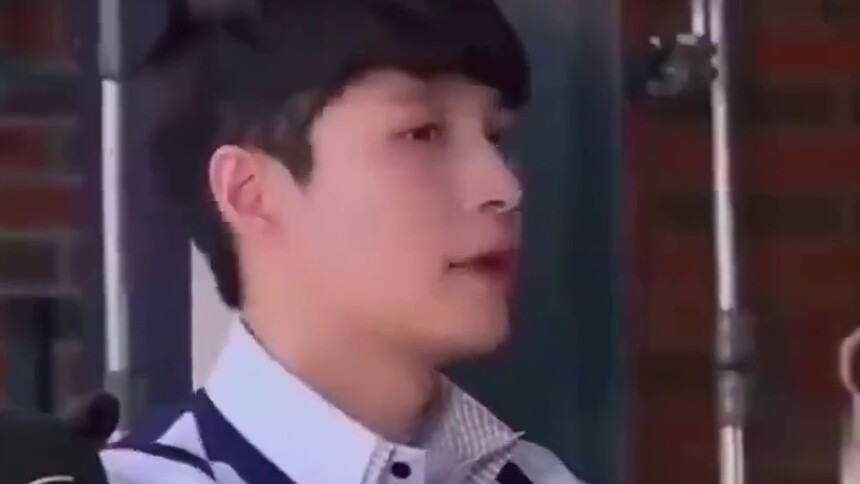 罗志祥和张艺兴飙泰语，全程无缝对接