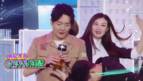 快本情报社：不要被苏明成给迷惑了 搞笑担当郭京飞简直让人爱到不行