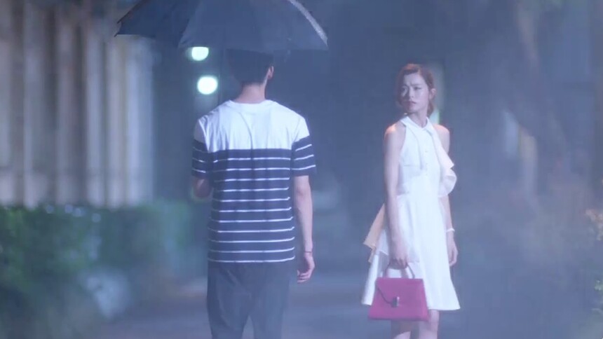 高洁淋雨一直等 狠人于直回心转意？