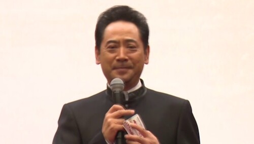 《周恩来回延安》首映礼 主打“情感牌”戳观众泪点