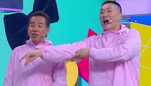 曹云金清唱回放承包今日笑点 一惊一乍唱法惊到吴昕
