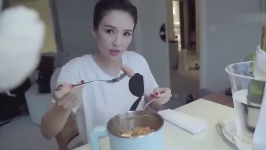 【章子怡VLOG】章子怡只吃四口泡面，胡歌桂纶镁出镜