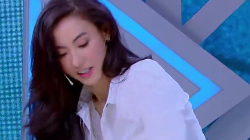 张柏芝赌神上身展剥皮绝技 王嘉尔变捧场王强刷好感