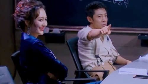 露丝鸥气场全开逼疯侦探大 杰克撒怒指侦探大秒怂