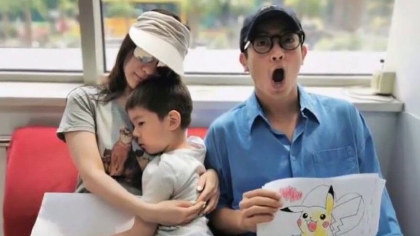 嗯哼幼儿园毕业伤感不舍 霍思燕杜江超开心成反差