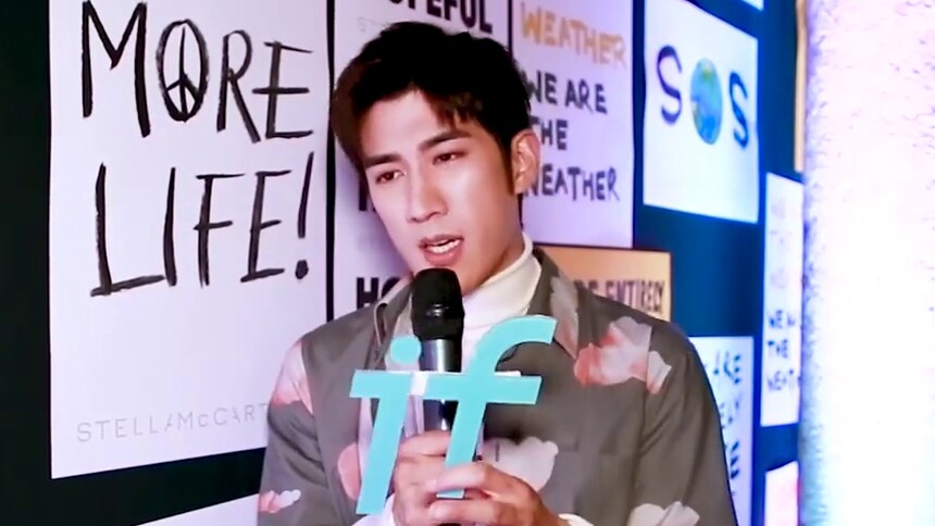 【IF时尚】米兰男装周对话李治廷 印花衬衫内搭白色针织高领衫，李治廷这样叠穿方式也是很in啦！