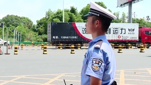 醴陵 高警执法服务员任帅：再热 也是我们走过最踏实的路