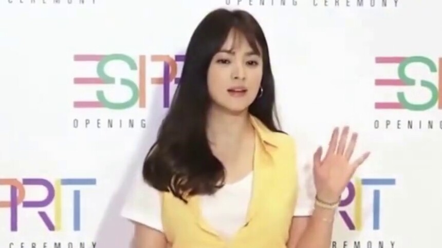 双宋离婚另有隐情？宋仲基哥哥发四个汉字引猜测