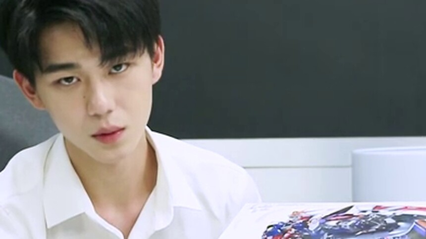 【竖屏直拍05期】梅溪湖36子之方晓东：高达爱好者