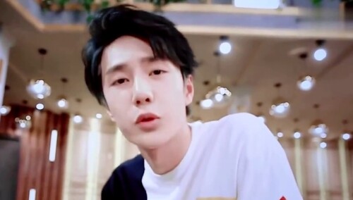 王一博拍戏生气是什么压子 肖战实名吐槽被王一博凶