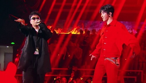 蔡徐坤&杜海涛《Young》超燃 被海涛的炫酷说唱圈粉了!