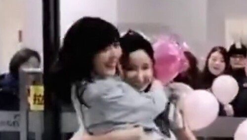 《爱情公寓5》一日联谊 娄艺潇公主抱李金铭“男友力”爆棚