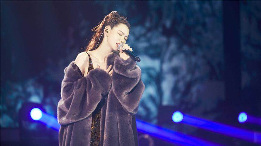 戚薇《我们我们》生日会版MV