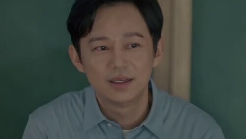 R1SE任豪UNINE李振宁要打何炅？！何炅本色出演班主任眼眶红了
