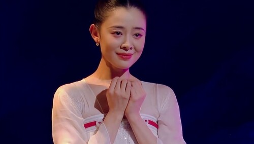 纯享：华宵一带来古典舞《长相思》 明眸粉黛诠释古典舞的韵与魂