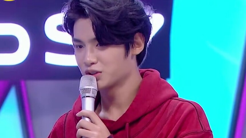 太好笑了！黄明昊“呼王”翻车隔空怪蔡国庆